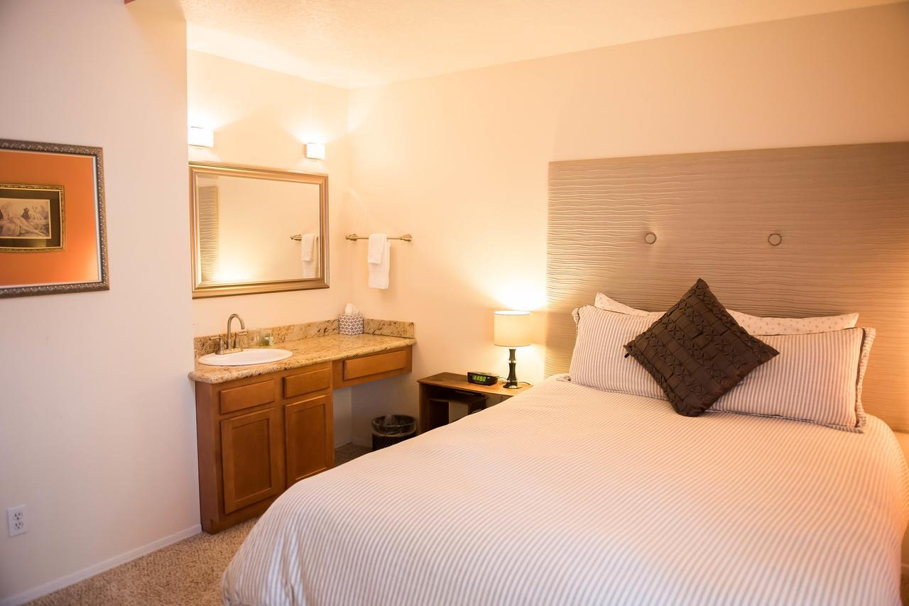 El Cuervo Abq Guest Rooms Албукерке Екстериор снимка