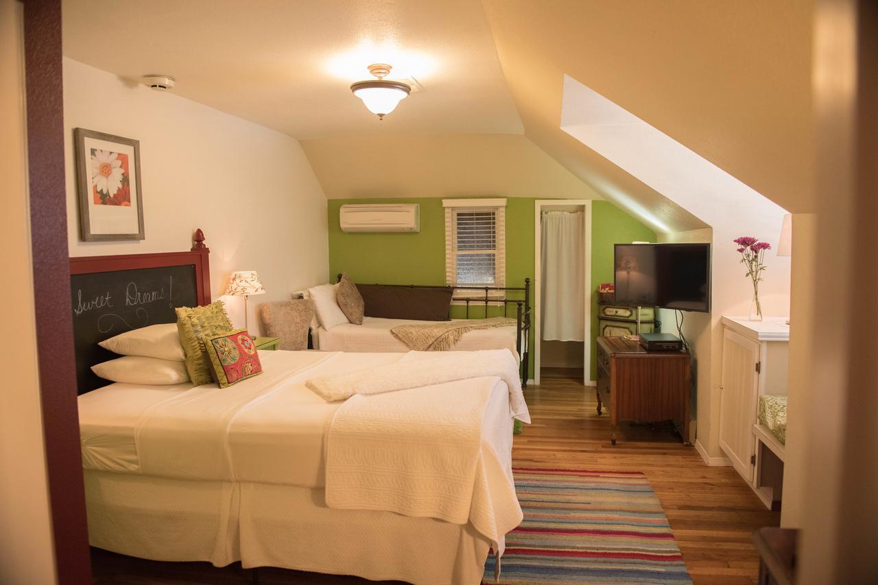El Cuervo Abq Guest Rooms Албукерке Екстериор снимка