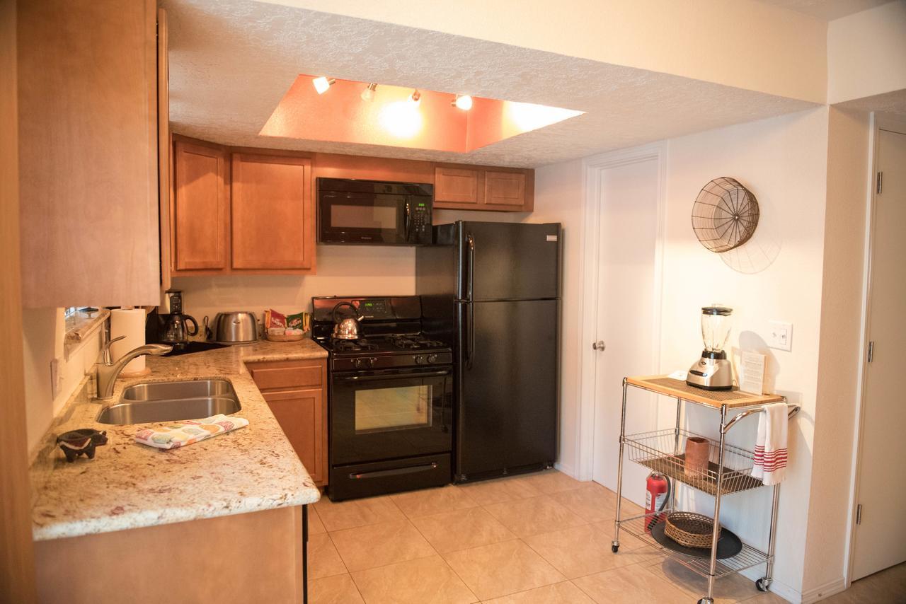 El Cuervo Abq Guest Rooms Албукерке Екстериор снимка
